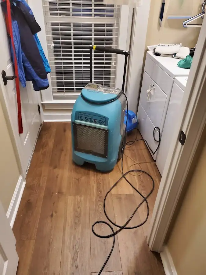 Commercial dehumidifier deployed for Flood Damage Cleanup in Lake City